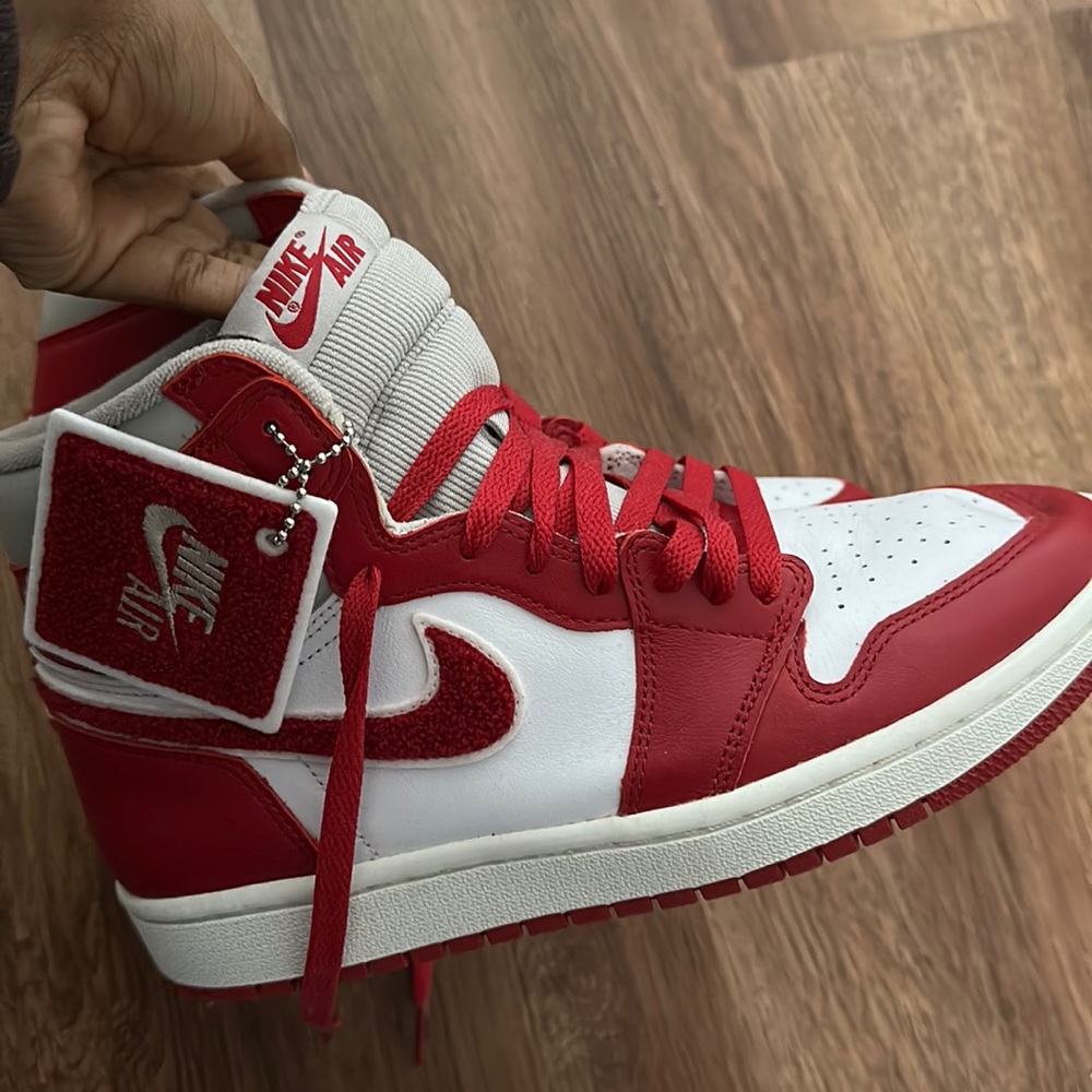 2022 Wmns Air Jordan 1 High OG 'Newstalgia Chenille'
